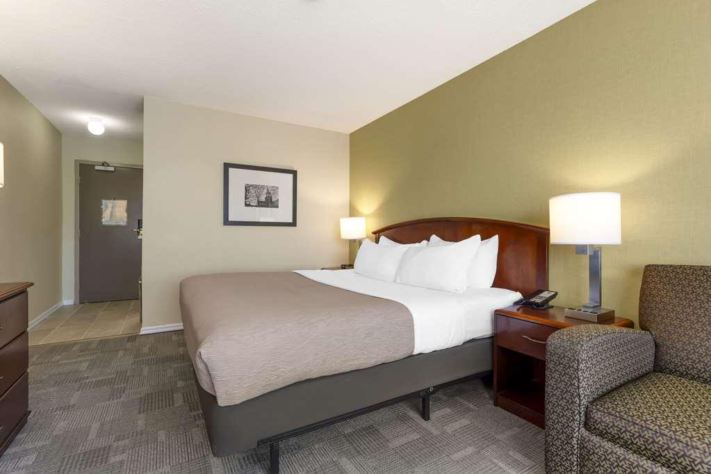 Quality Inn Peterborough Habitación foto